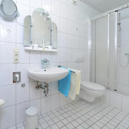 Quaint In Eimelrod Near Lake&water Sports *