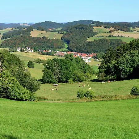 Quaint In Eimelrod Near And Water Sports * Willingen (Upland)