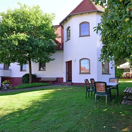 Quaint In Eimelrod Near And Water Sports Lägenhet