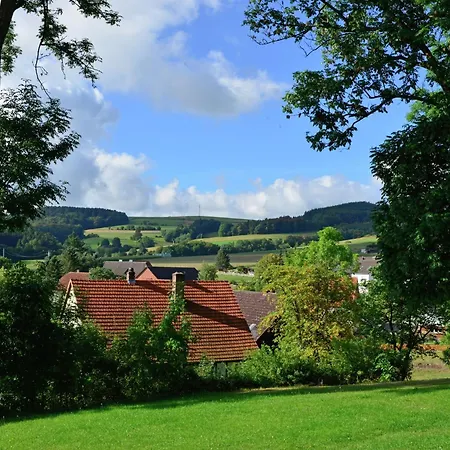 アパート Quaint In Eimelrod Near And Water Sports