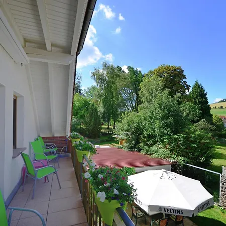 アパート Quaint In Eimelrod Near And Water Sports *